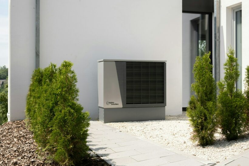 Smart heat pumps: where energy efficiency meets intelligent living